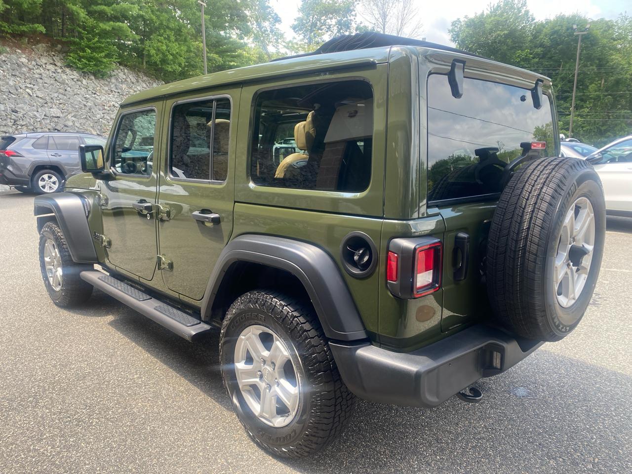 Jeep Wrangler Unlimited Sport 2022