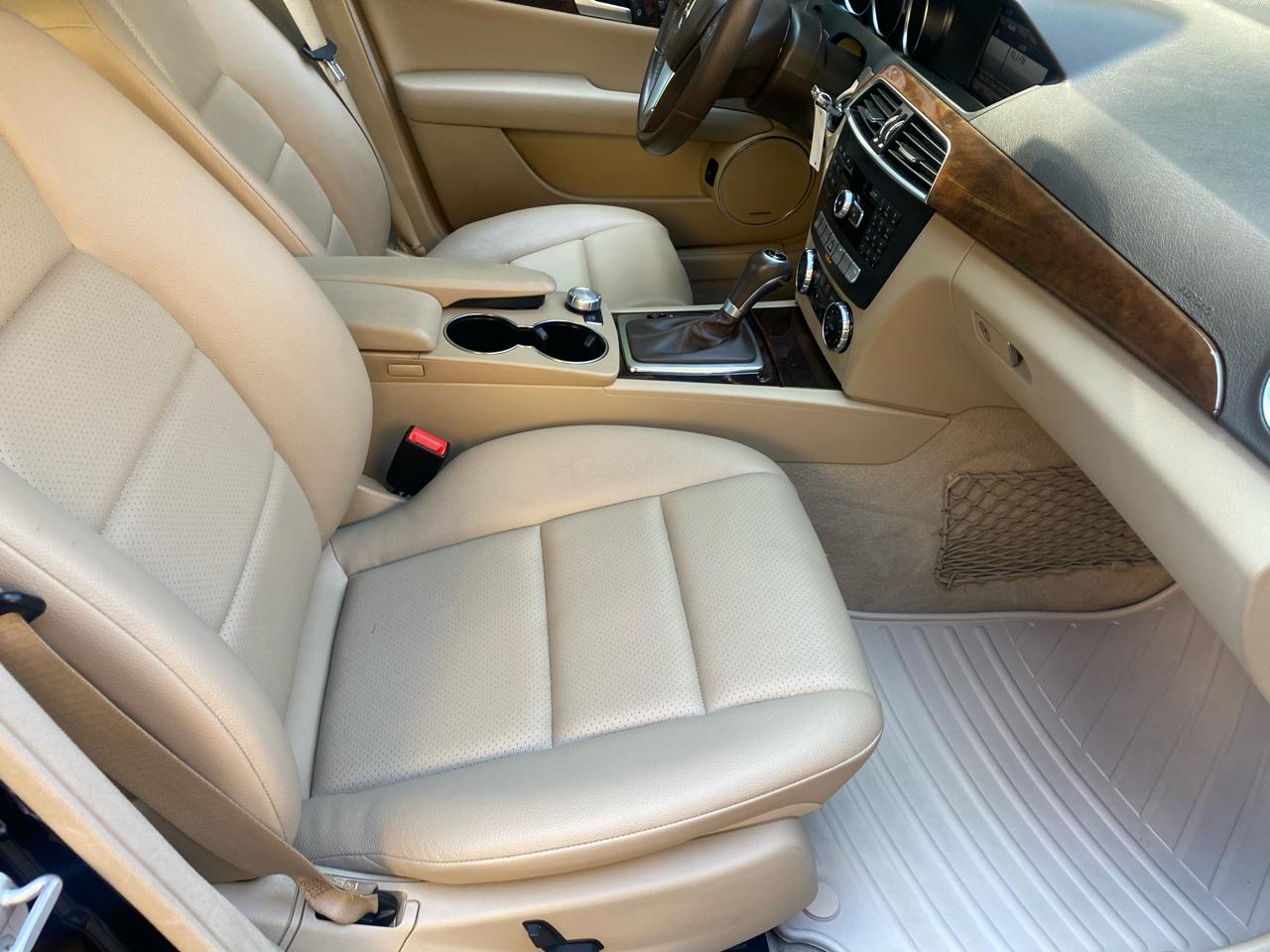 Mercedes-Benz C-Class C300 4MATIC Sport Sedan 2013