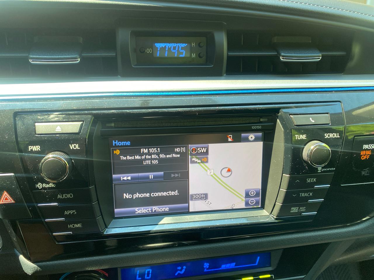 Toyota Corolla LE 2015