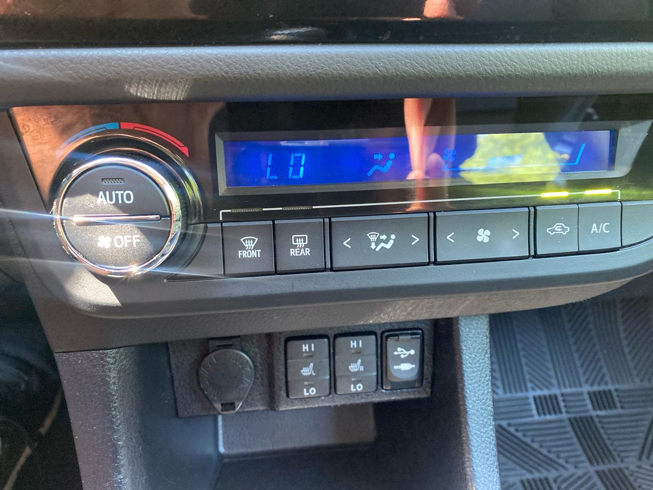 Toyota Corolla LE 2015