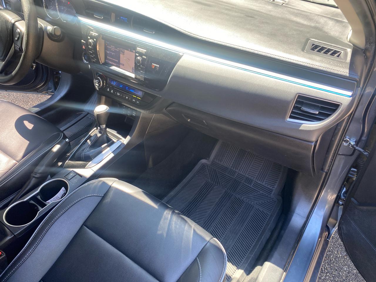 Toyota Corolla LE 2015
