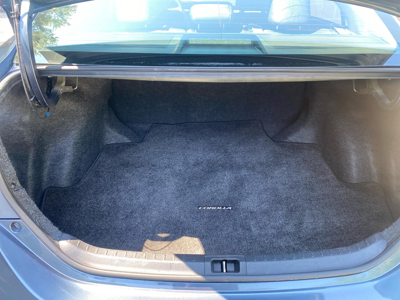 Toyota Corolla LE 2015