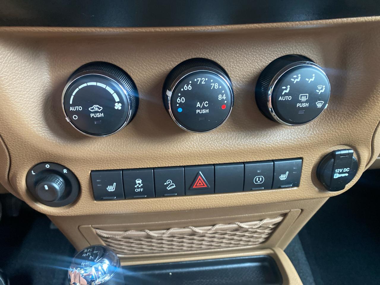 Jeep Wrangler Unlimited Sahara 4WD 2015