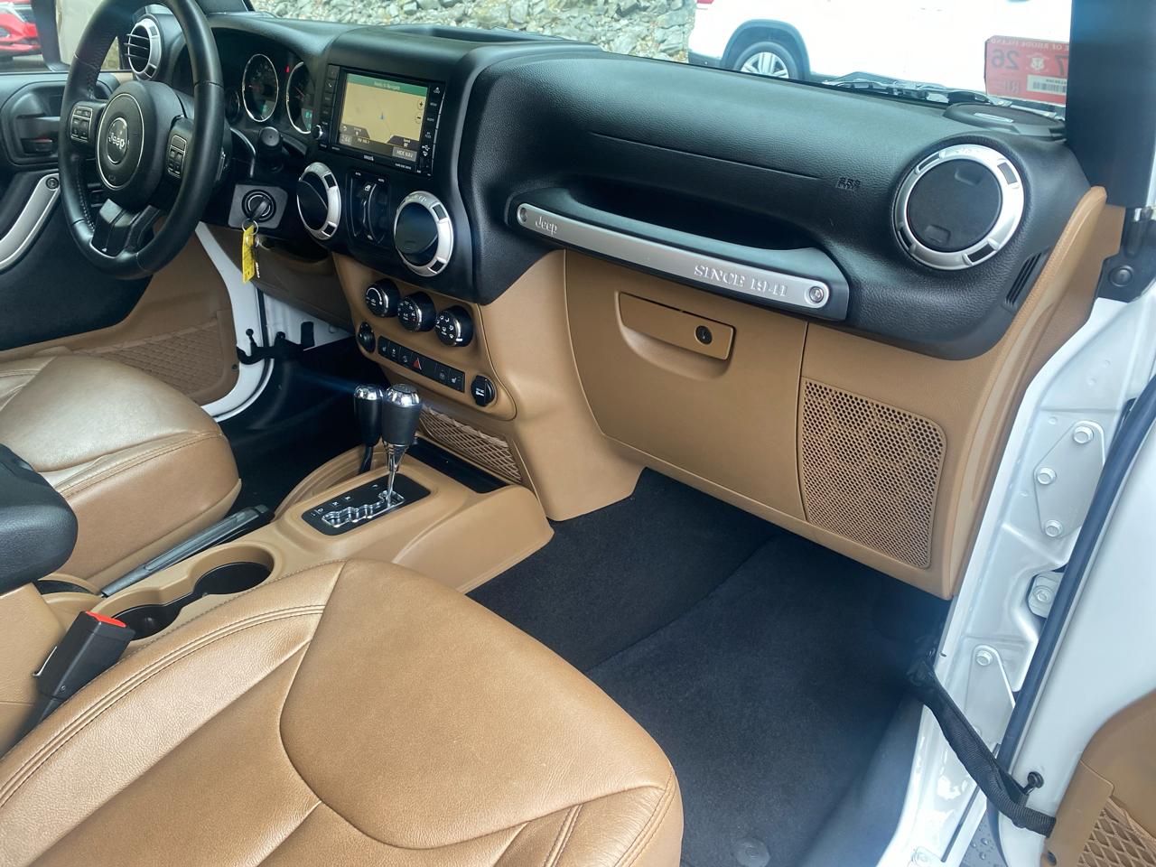 Jeep Wrangler Unlimited Sahara 4WD 2015