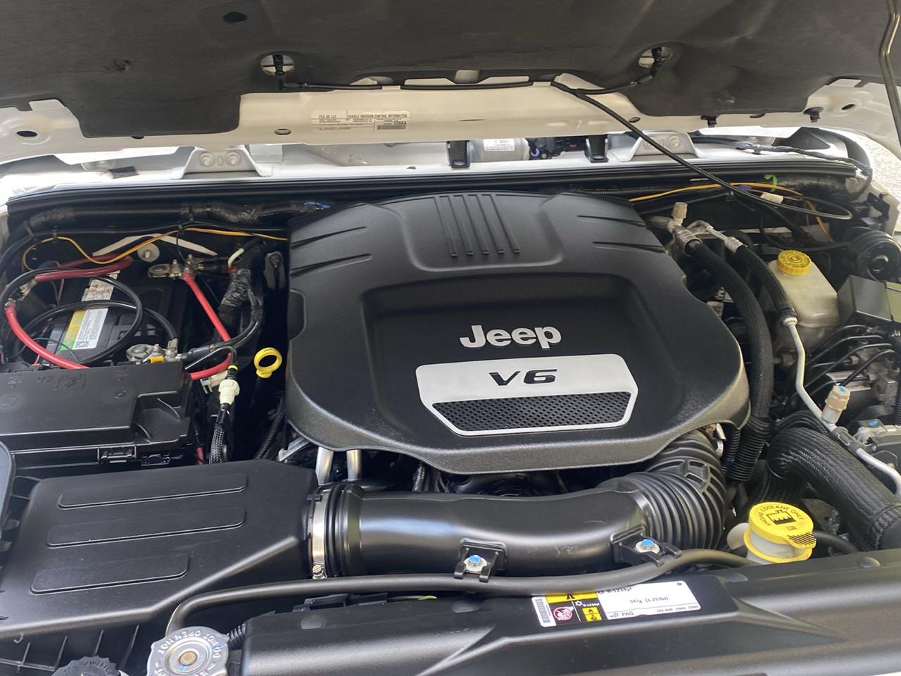 Jeep Wrangler Unlimited Sahara 4WD 2015