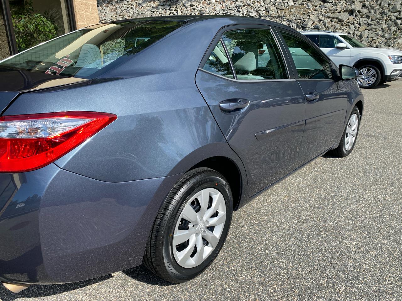 Toyota Corolla LE 2015