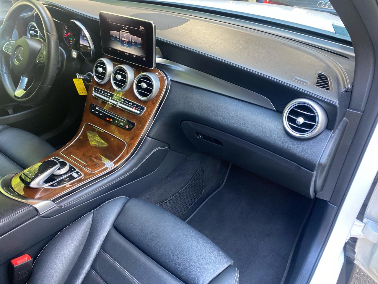 Mercedes-Benz GLC-Class GLC300 4MATIC 2017