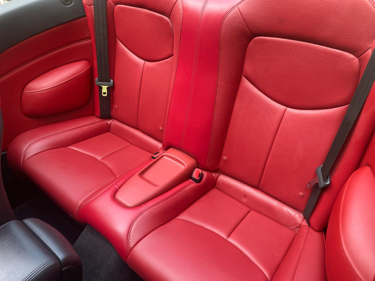 Infiniti G37 Convertible  2011