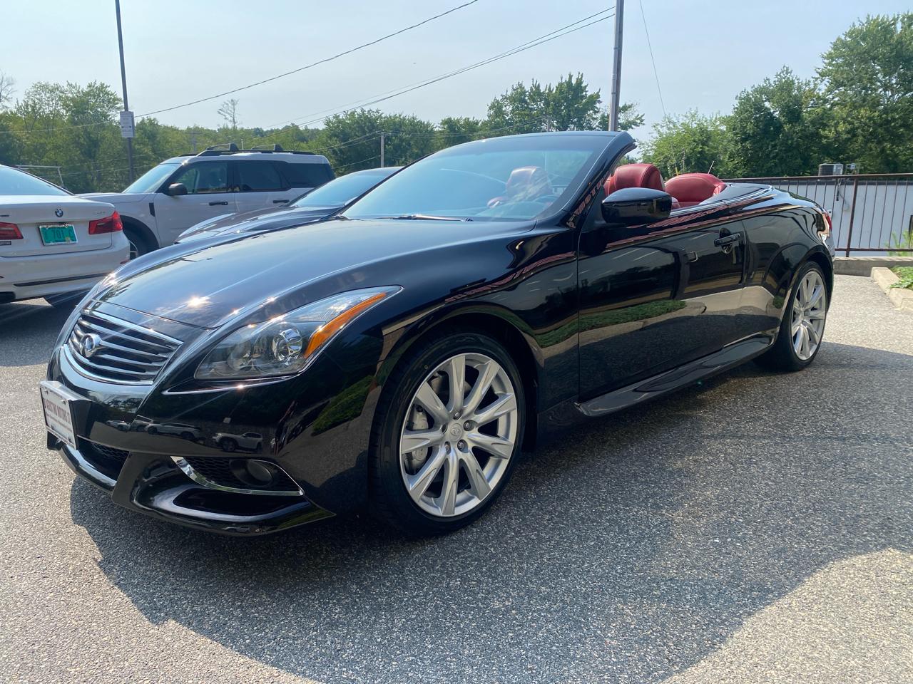 Infiniti G37 Convertible  2011