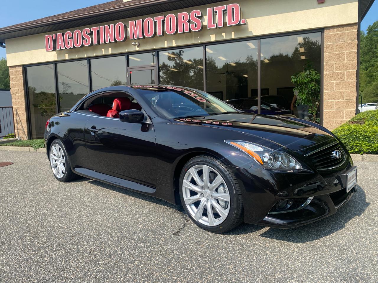 Infiniti G37 Convertible  2011
