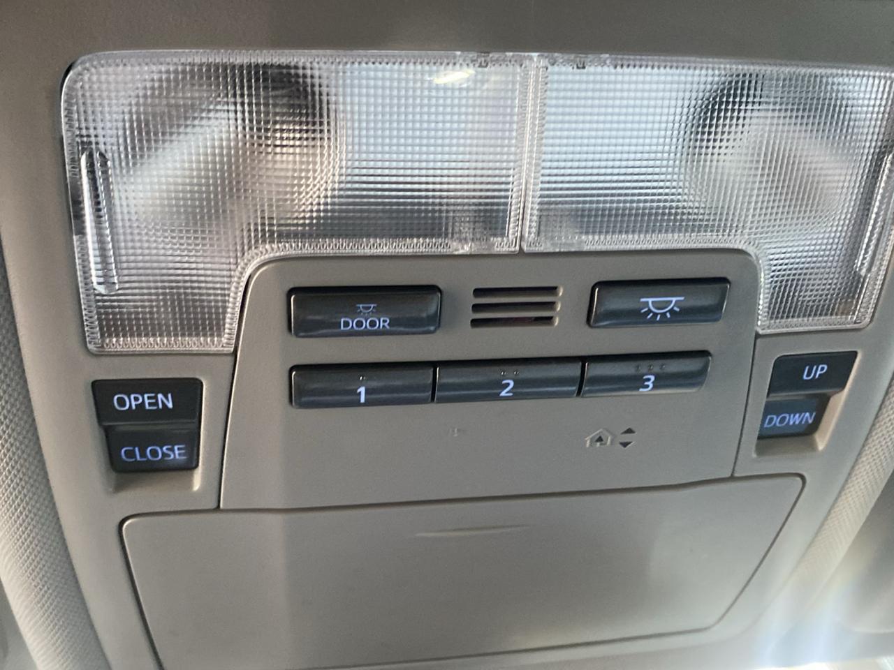 Toyota Highlander XLE AWD V6 2019