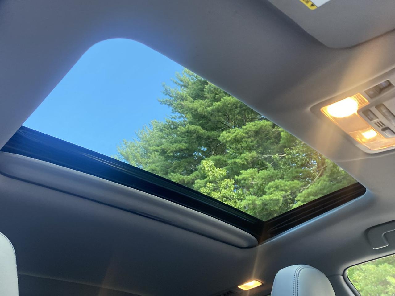 Toyota Highlander XLE AWD V6 2019
