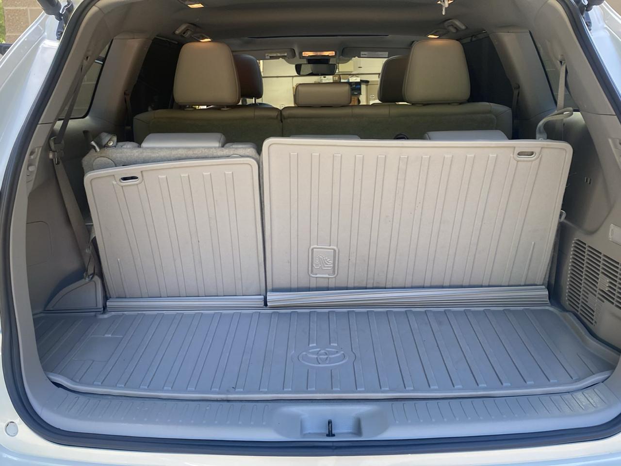 Toyota Highlander XLE AWD V6 2019