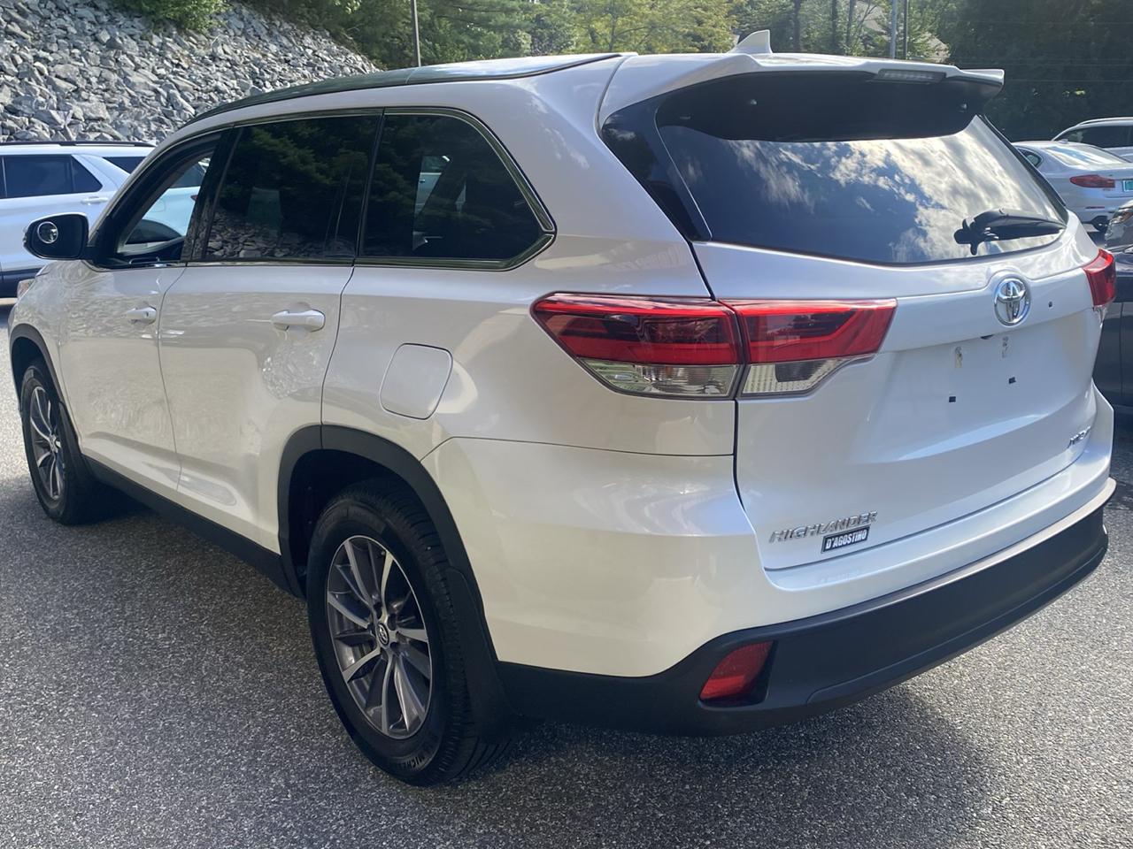 Toyota Highlander XLE AWD V6 2019