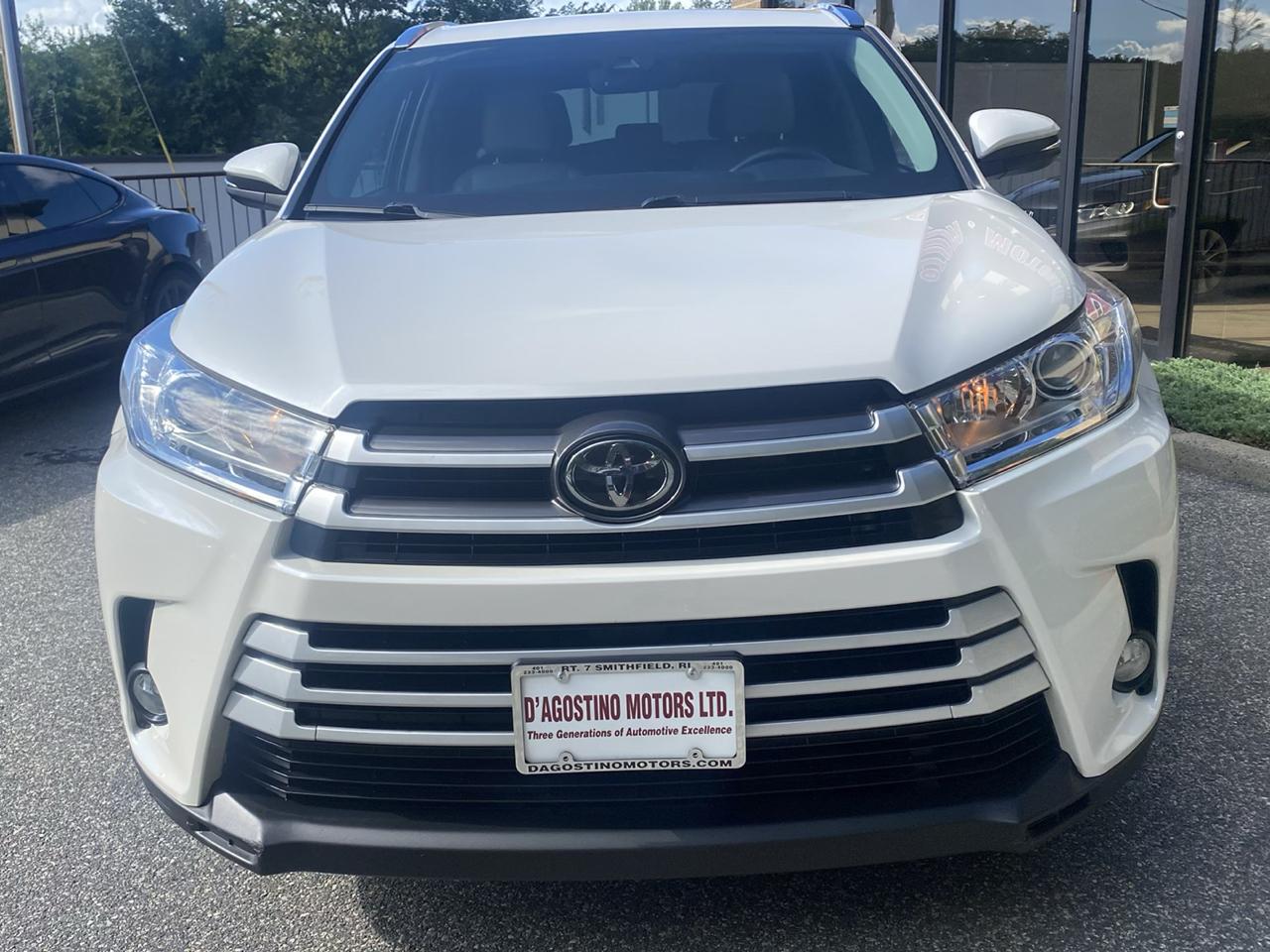 Toyota Highlander XLE AWD V6 2019