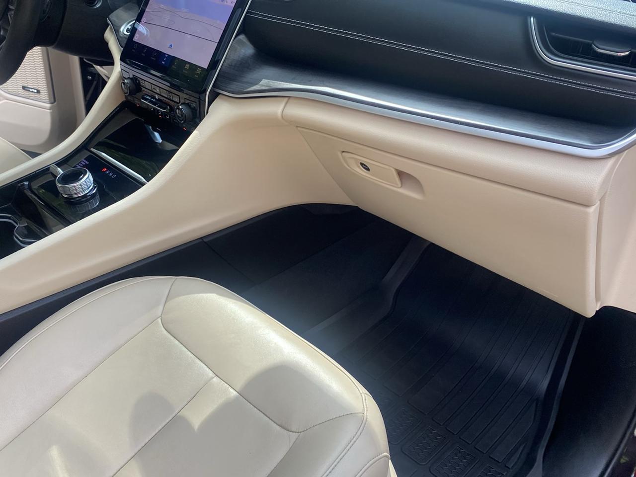 Jeep Grand Cherokee L Limited 4WD 2022