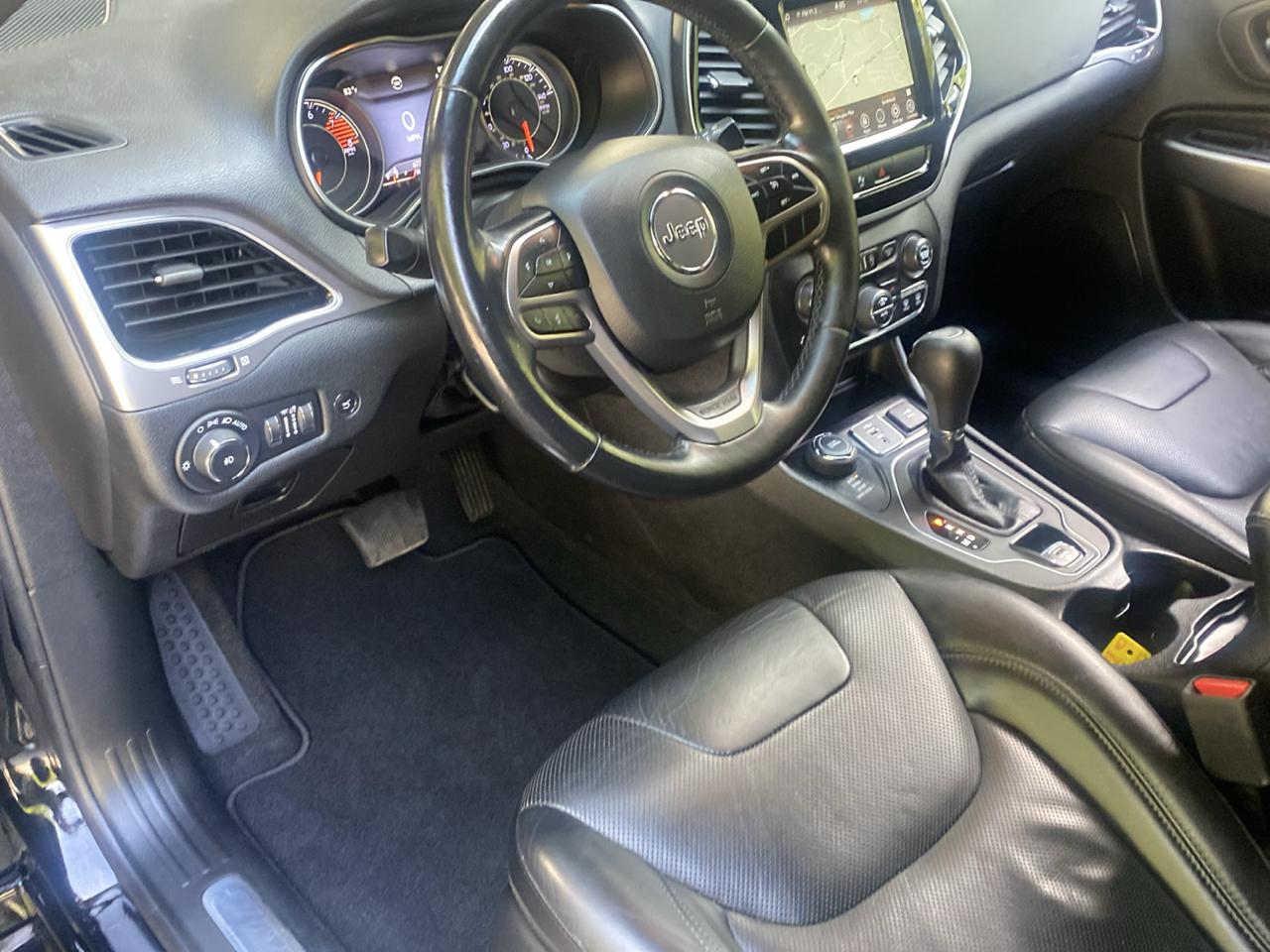 Jeep Cherokee  2020