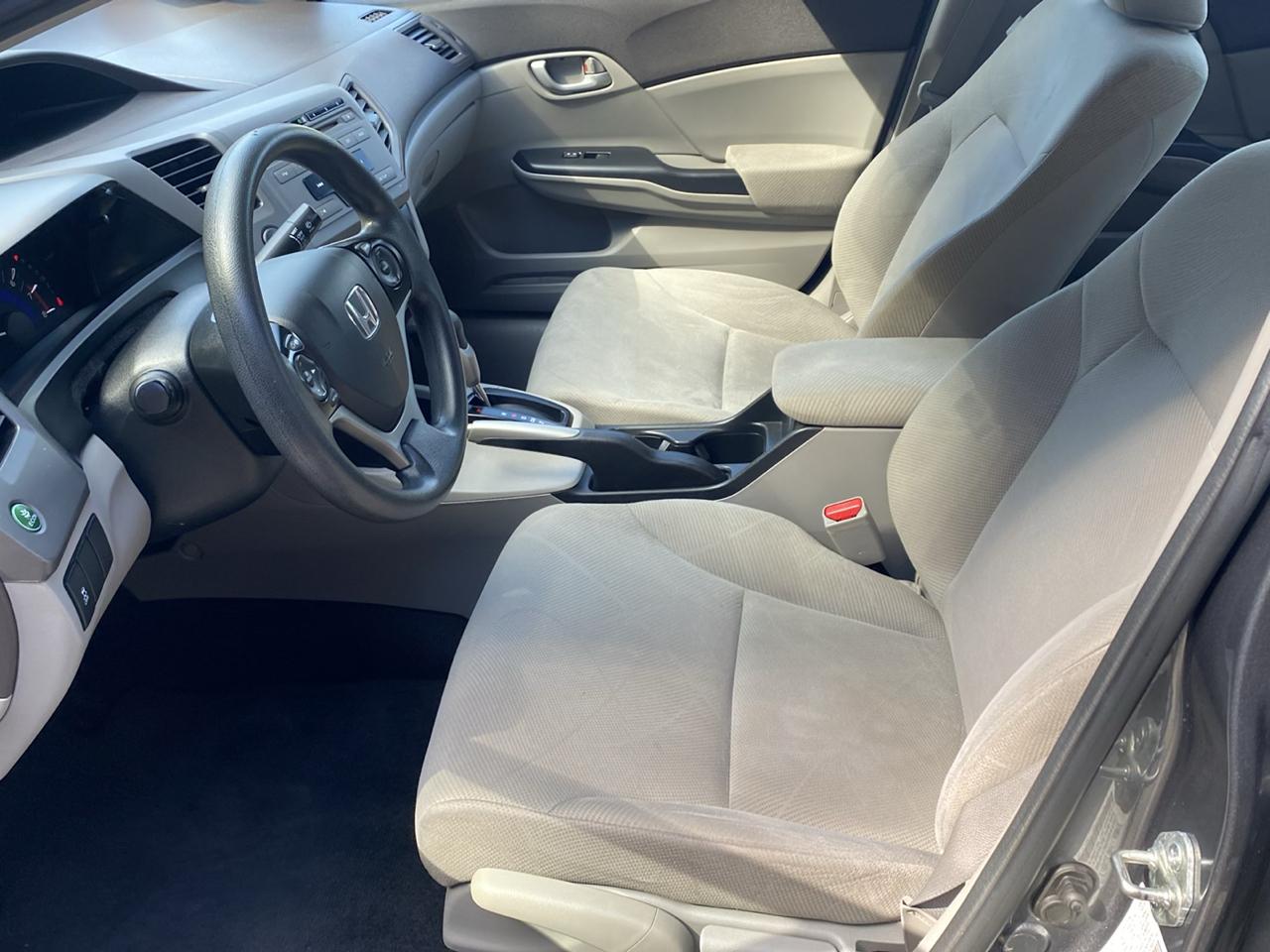 Honda Civic LX Sedan 5-Speed AT 2012