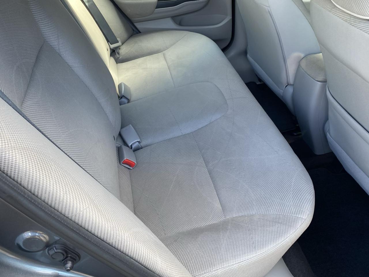 Honda Civic LX Sedan 5-Speed AT 2012