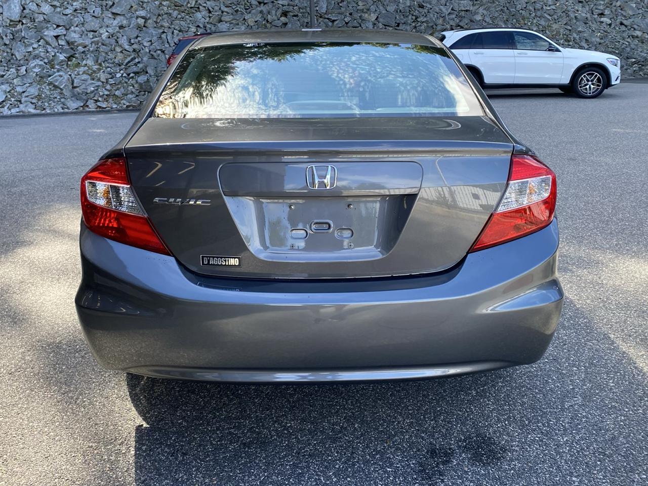 Honda Civic LX Sedan 5-Speed AT 2012