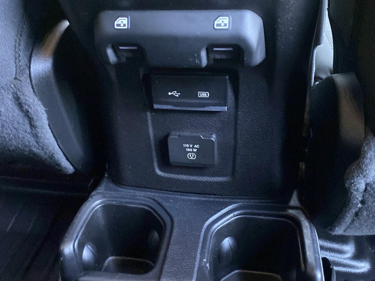 Jeep Wrangler Unlimited Sahara 4WD 2020