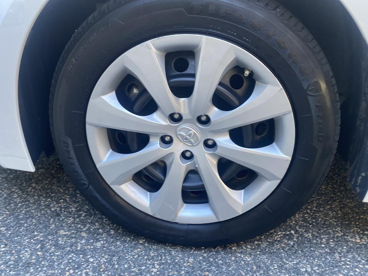 Toyota Corolla LE 2021