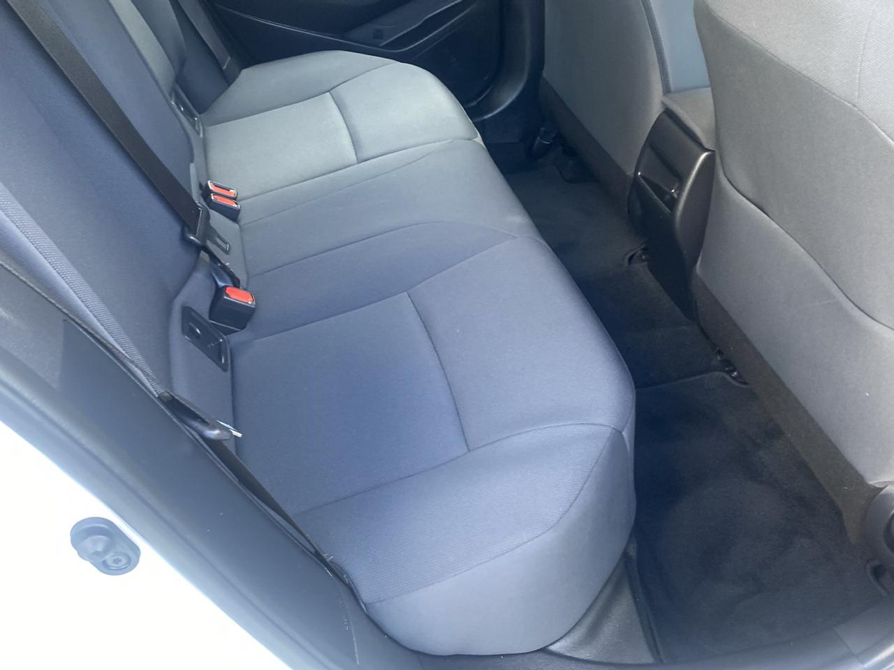 Toyota Corolla LE 2021