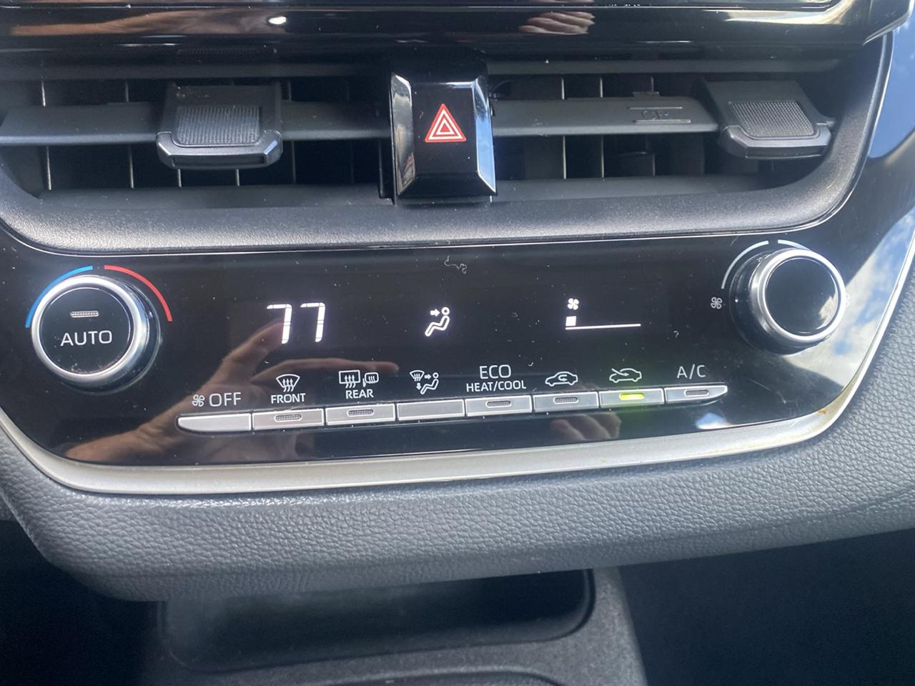 Toyota Corolla LE 2021