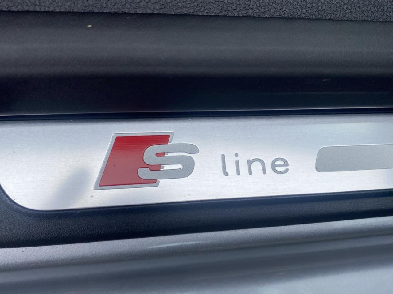 Audi A5 2.0T Premium Plus Cabriolet quattro 2015