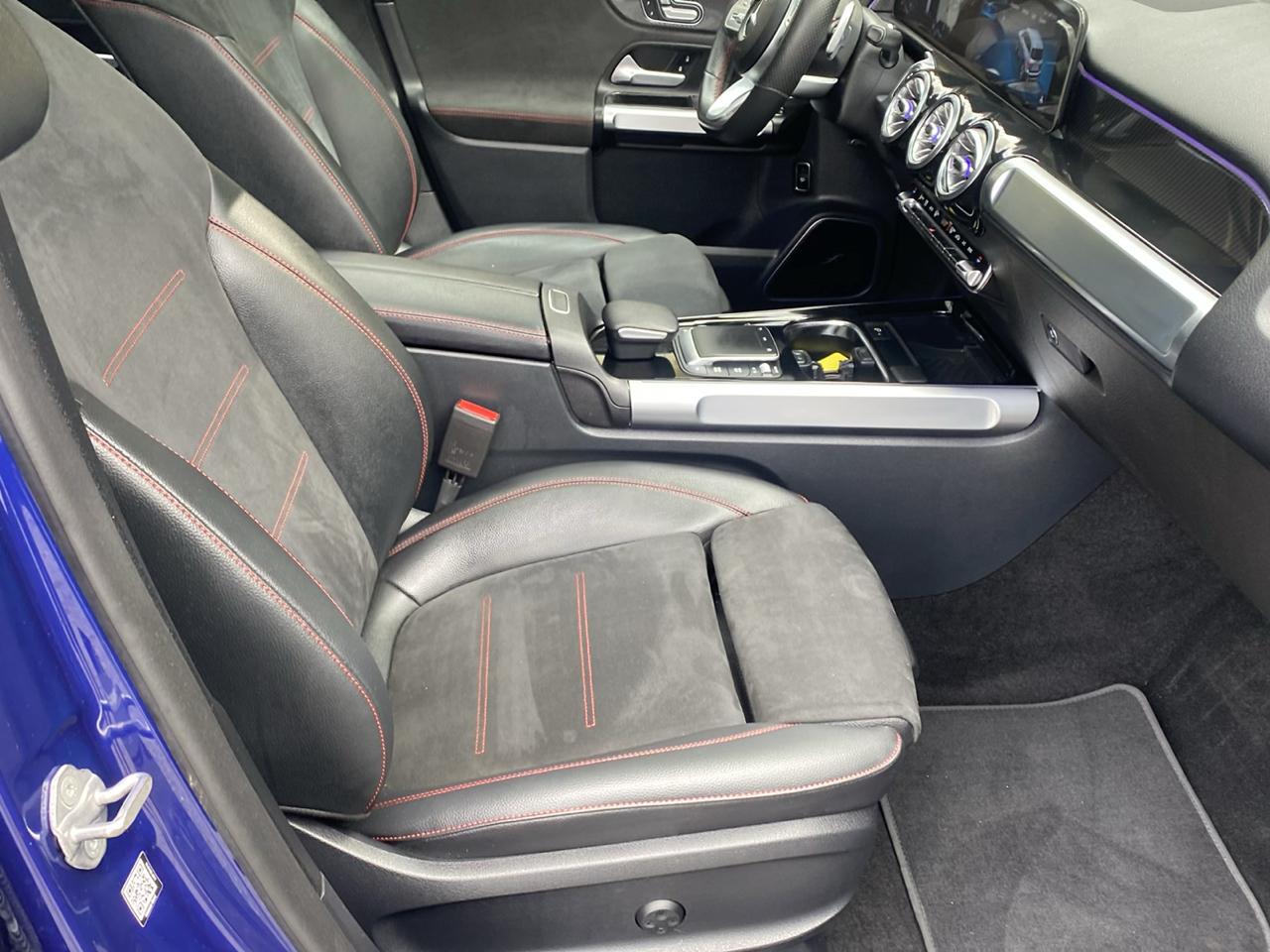 Mercedes-Benz GLB-Class GLB 250 4MATIC 2021