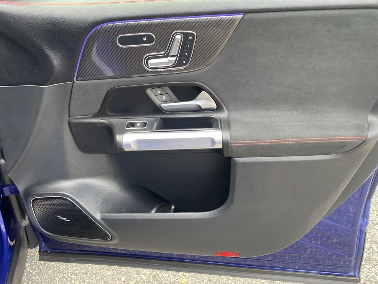 Mercedes-Benz GLB-Class GLB 250 4MATIC 2021