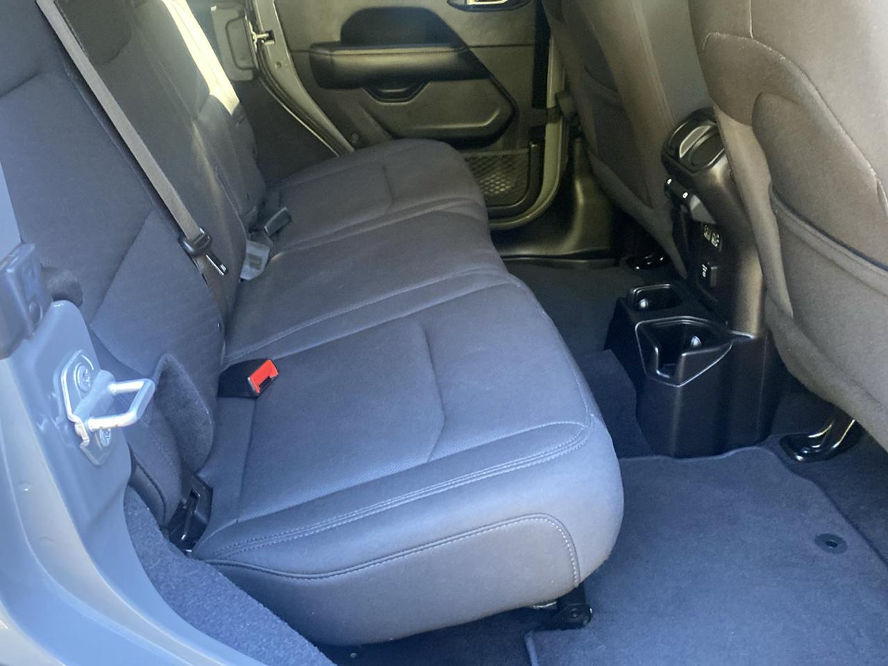 Jeep Wrangler Unlimited Sahara 2018