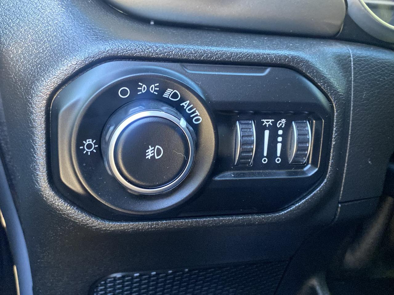 Jeep Wrangler Unlimited Sahara 2018