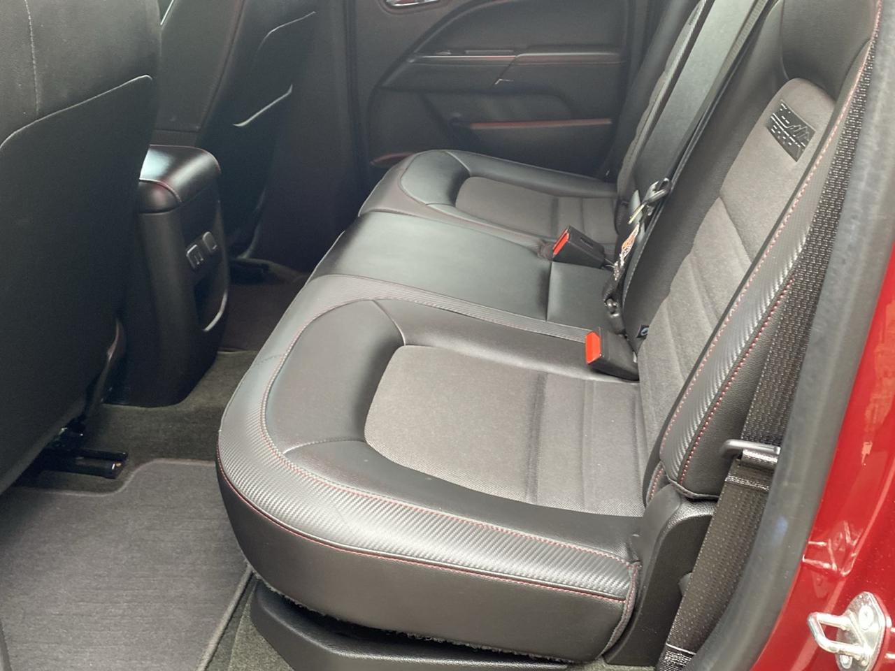 GMC Canyon SLE Crew Cab 4WD 2017