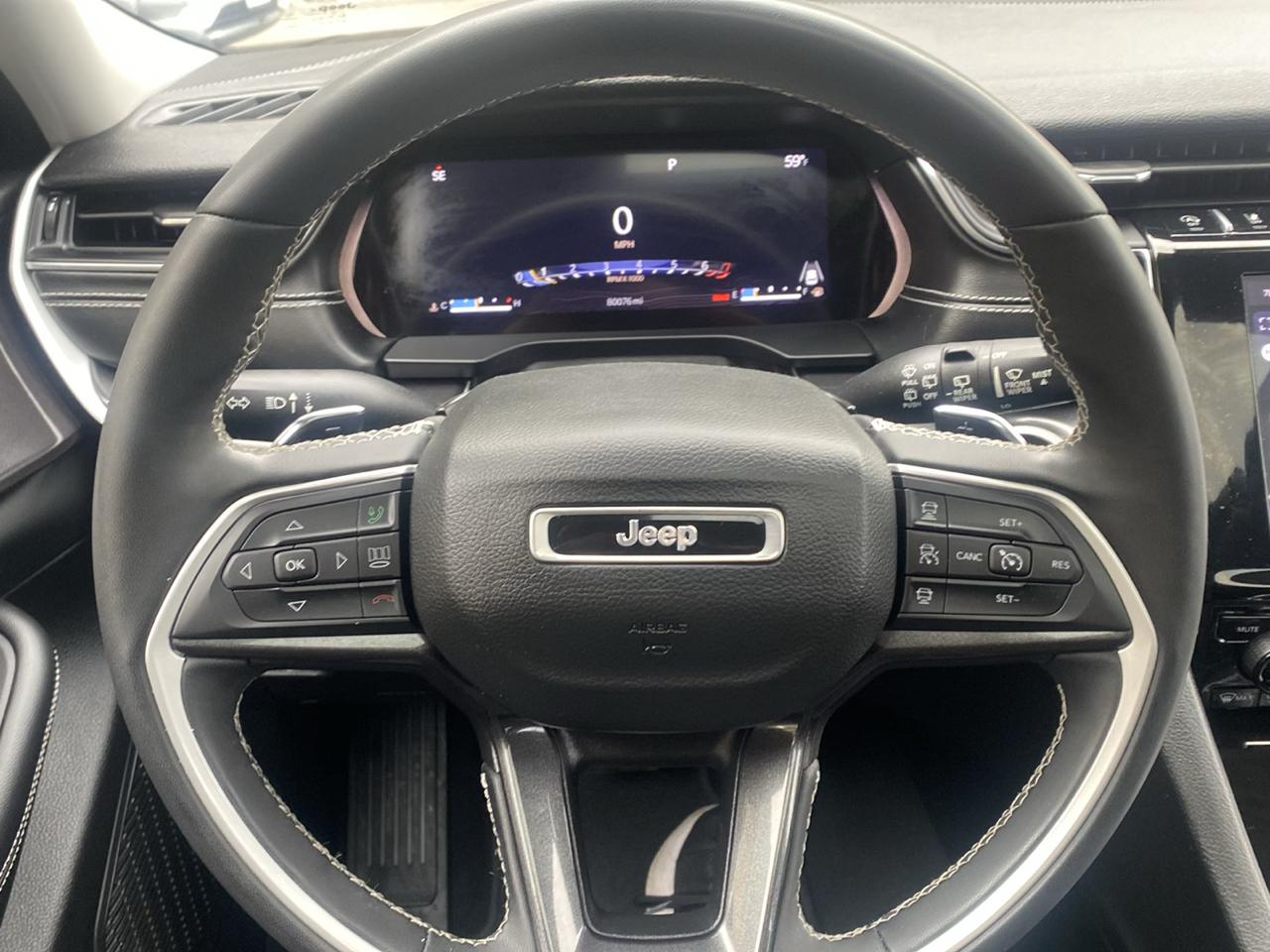 Jeep Grand Cherokee L Laredo 4WD 2023