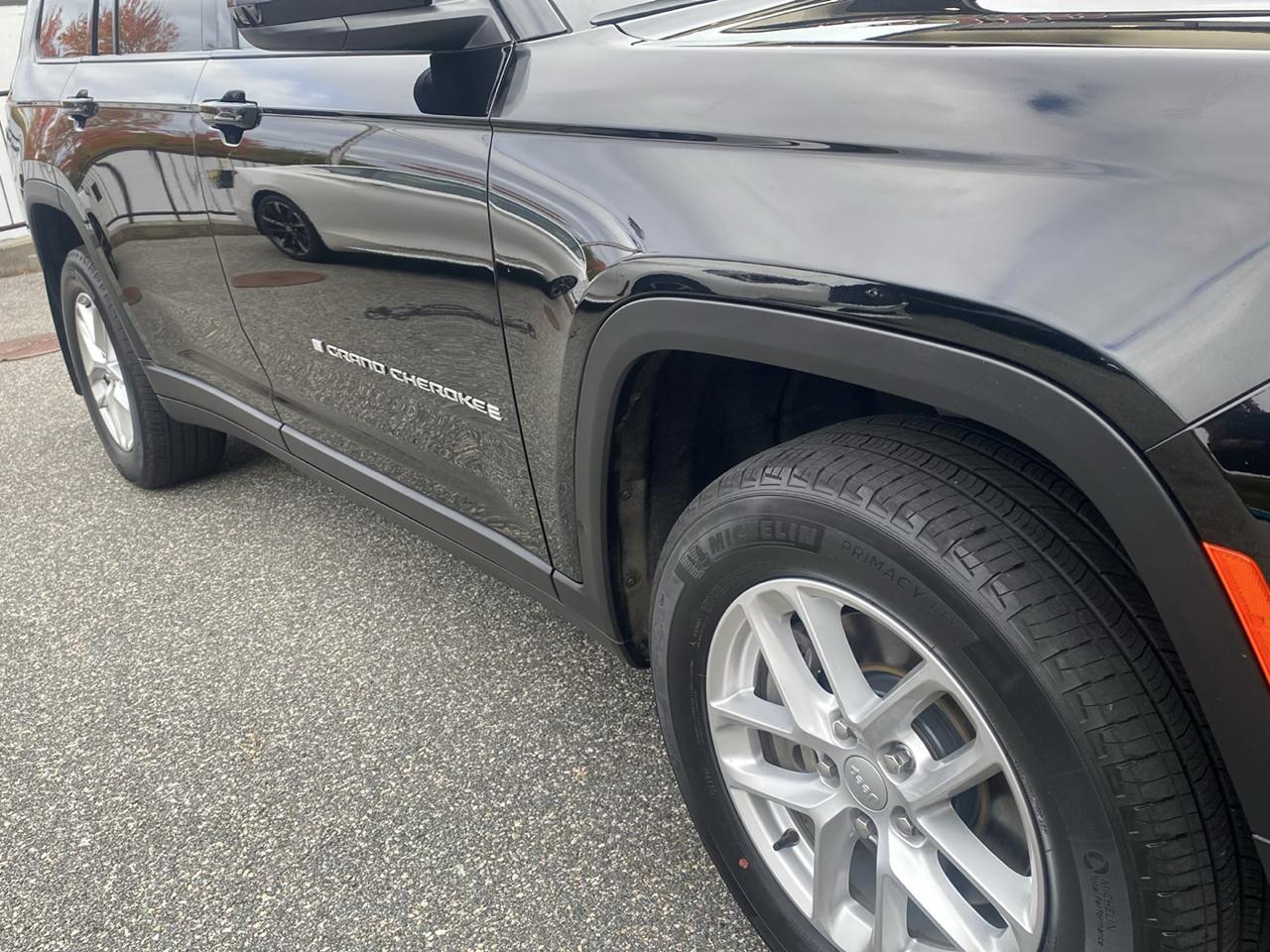 Jeep Grand Cherokee L Laredo 4WD 2023