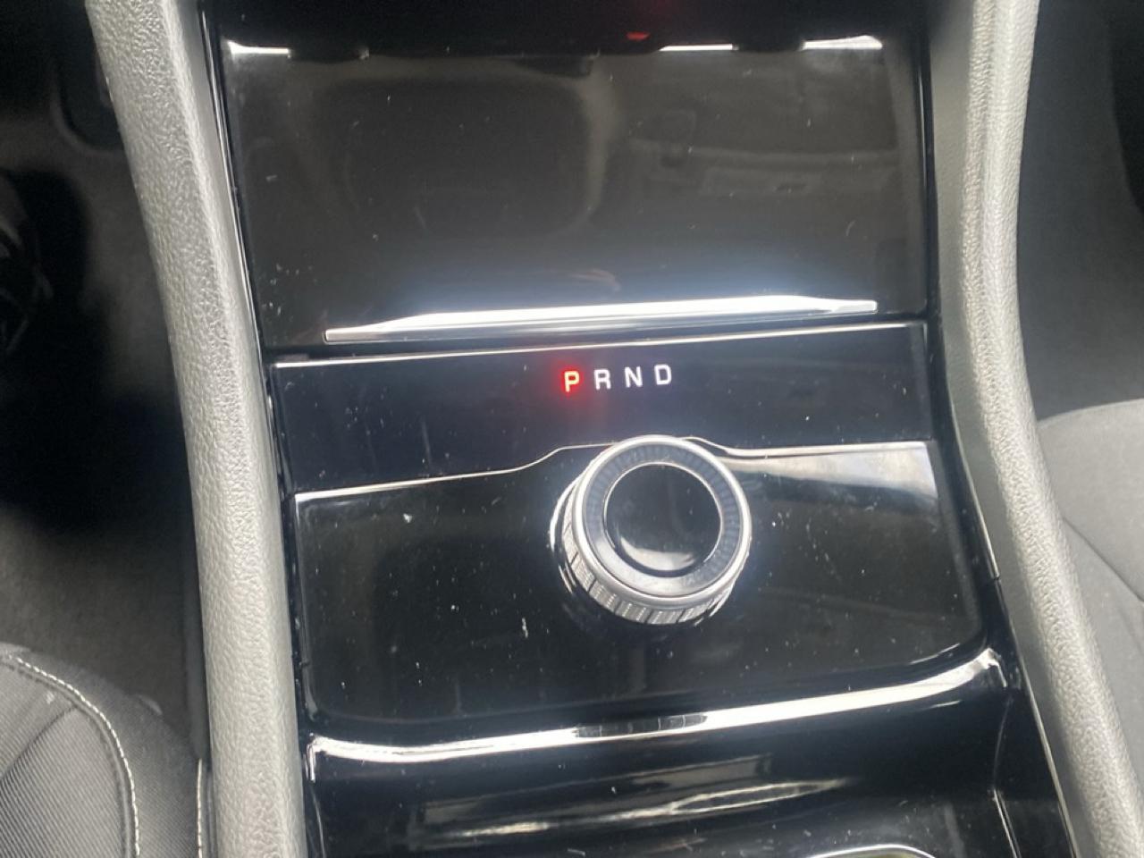 Jeep Grand Cherokee L Laredo 4WD 2023
