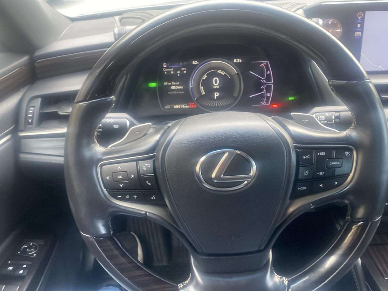 Lexus ES 300h Luxury 2019