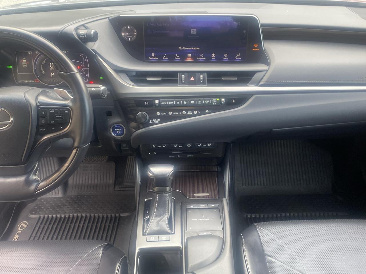 Lexus ES 300h Luxury 2019
