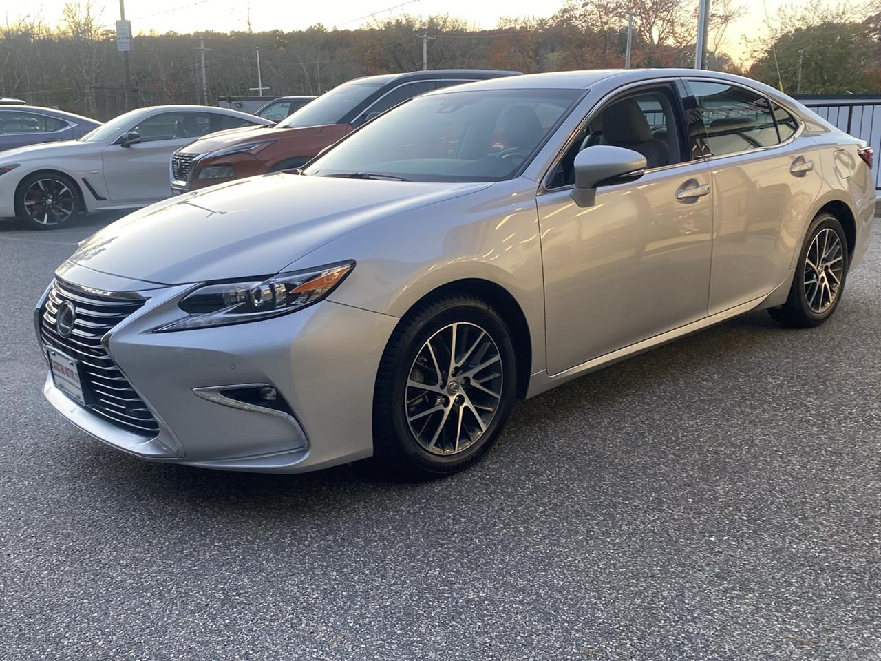 Lexus ES 350 Sedan 2017