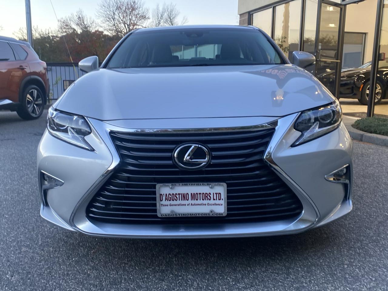 Lexus ES 350 Sedan 2017