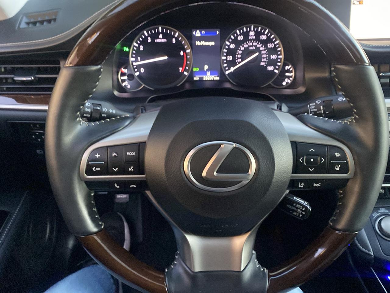 Lexus ES 350 Sedan 2017