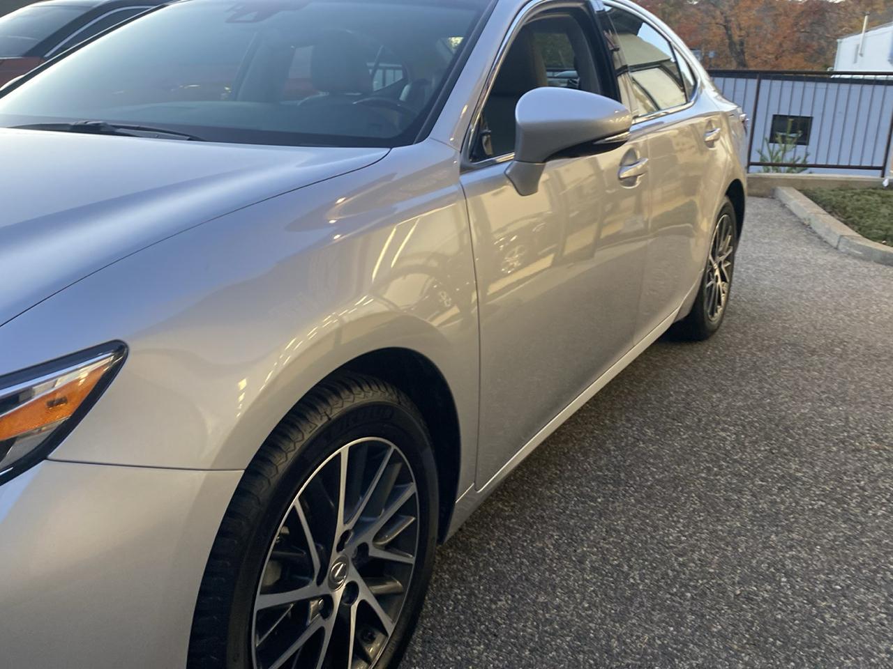 Lexus ES 350 Sedan 2017