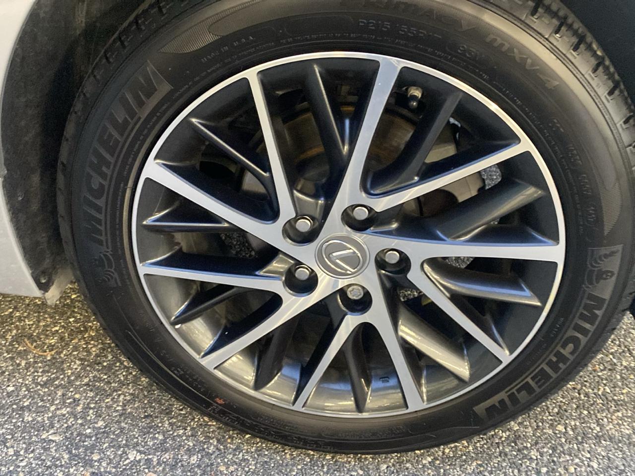 Lexus ES 350 Sedan 2017