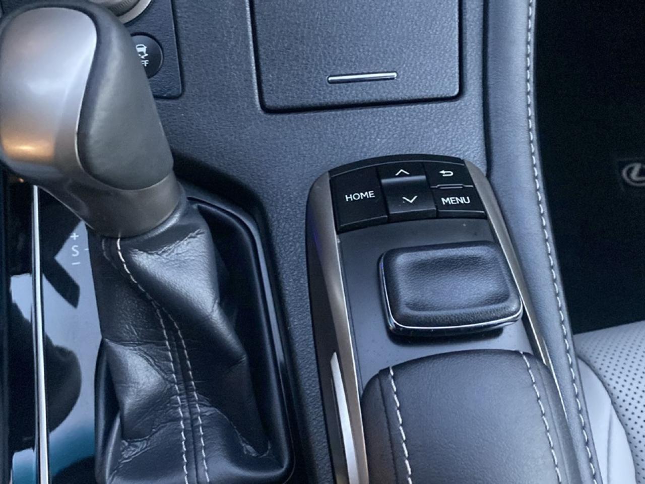 Lexus ES 350 Sedan 2017