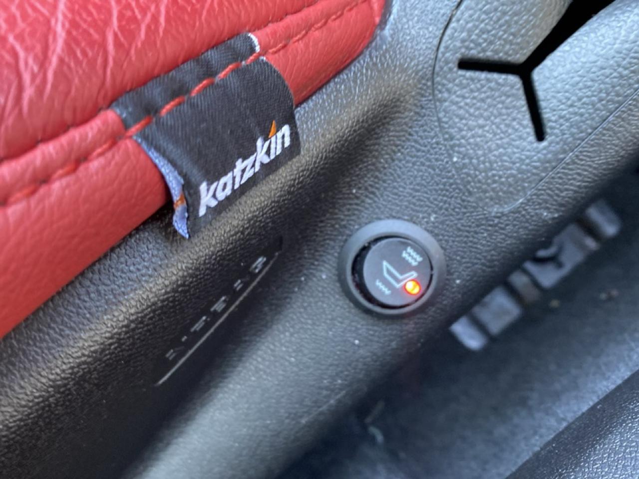 Chevrolet Camaro 1LT Convertible 8A 2019