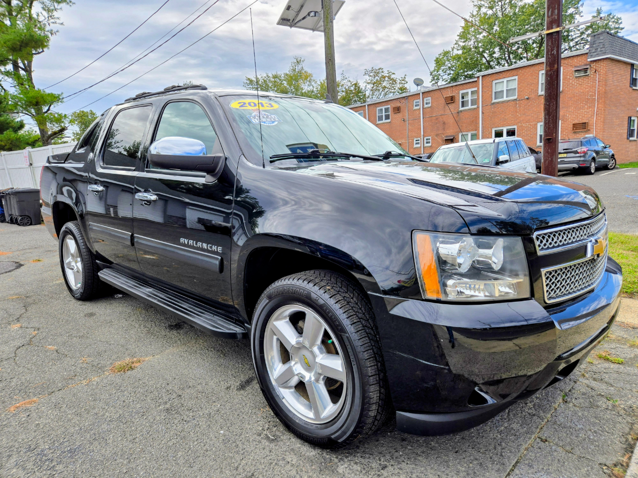 2013 Chevrolet Avalanche LS 4WD BLACK DIAMOND