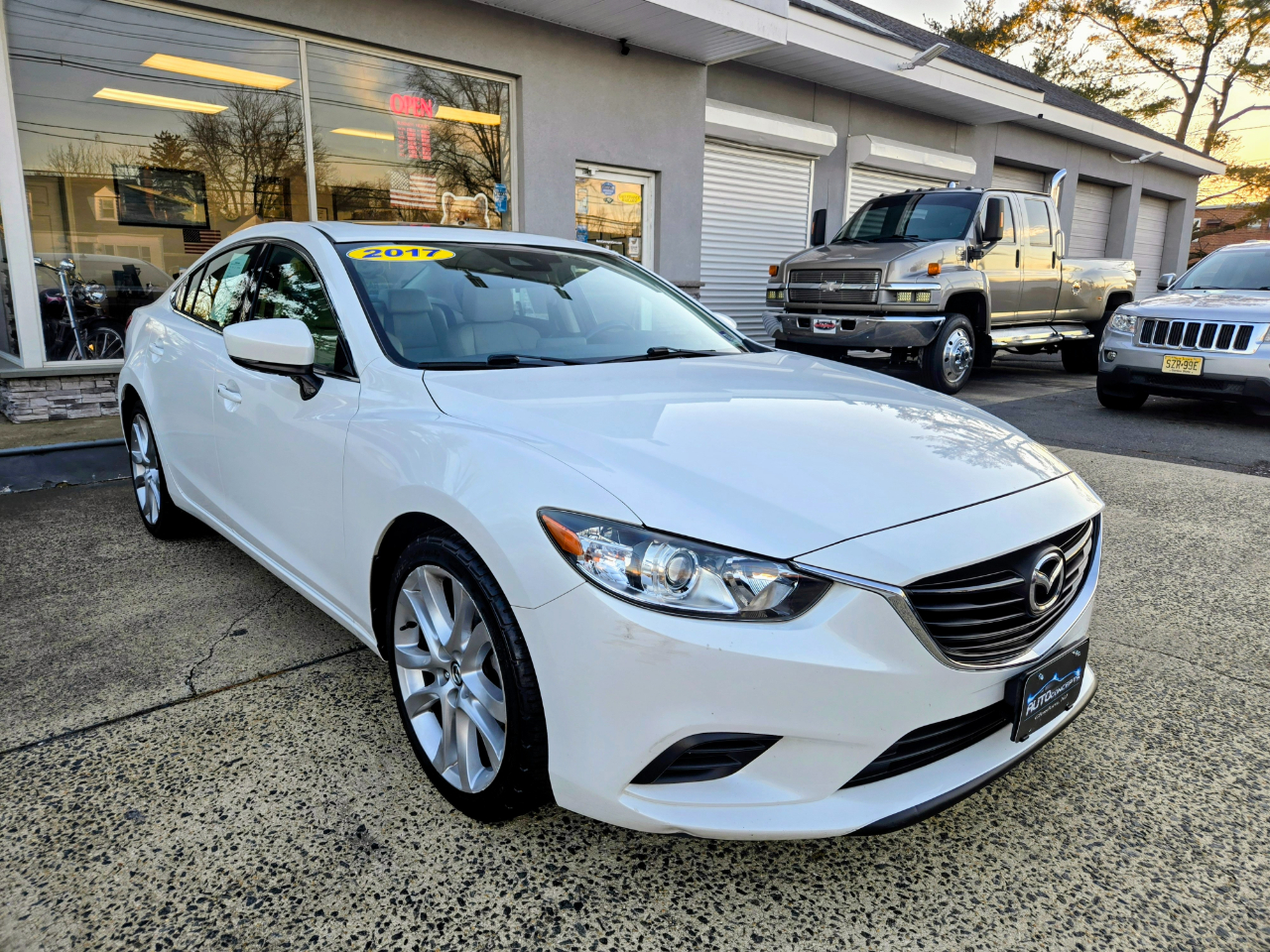 2017 Mazda MAZDA6 i Touring AT
