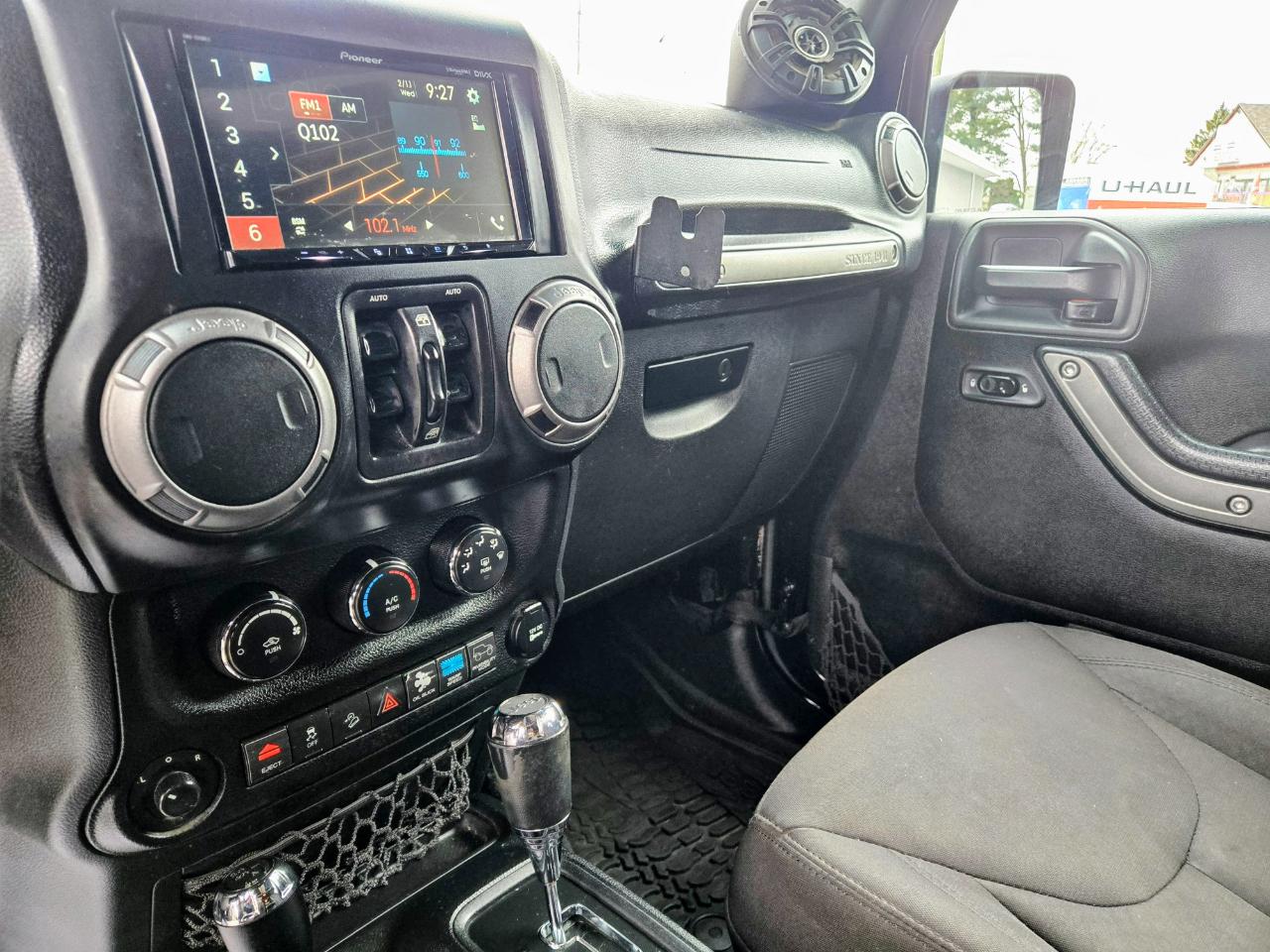 Jeep Wrangler Unlimited 4WD 4dr Willys Wheeler 2017