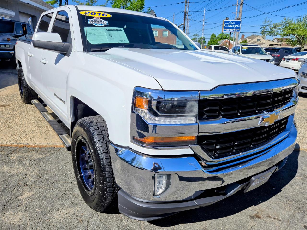 2016 Chevrolet Silverado 1500 LT Crew Cab Long Box 4WD